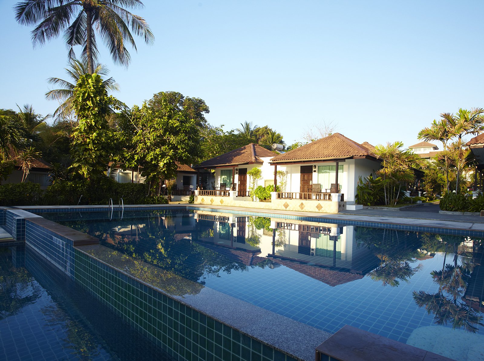 Deluxe Pool Access Room